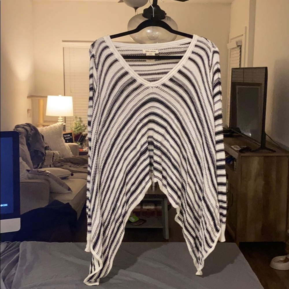 Long sleeve slouchy knit top